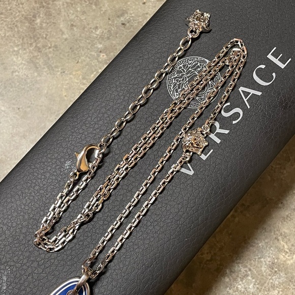 Versace Silver Ford Necklace - Picture 11 of 11